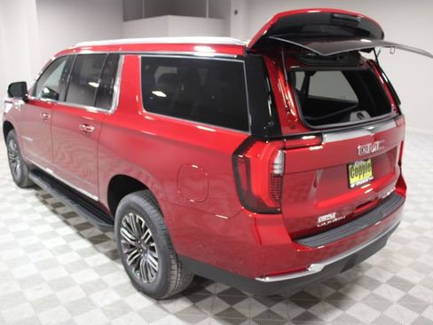 New 2026 GMC Yukon XL Elevation w/ Elevation Premium Package image 13