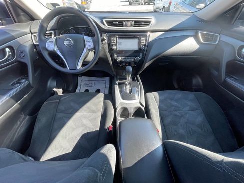 Used 2016 Nissan Rogue SV w/ SV Premium Package AWD/4WD image 14