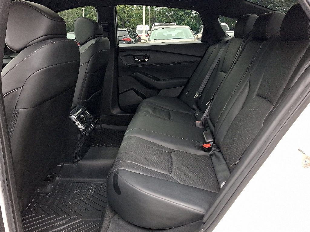 Used 2025 Honda Accord Sport image 11