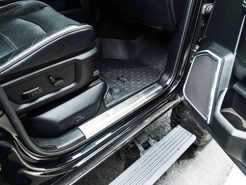 Used 2019 RAM 3500 Laramie AWD/4WD image 24