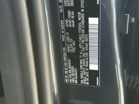 Used 2022 Volvo XC60 B5 Inscription w/ Advanced Package AWD/4WD image 28
