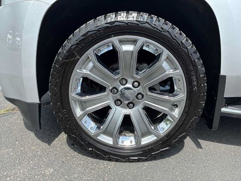 Used 2019 GMC Yukon Denali AWD/4WD image 19