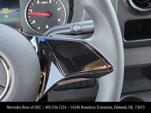 Used 2025 Mercedes-Benz Sprinter 2500 image 29