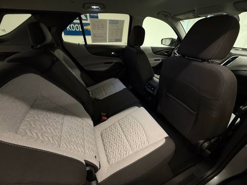 Used 2023 Chevrolet Equinox LS w/ LS Convenience Package image 6