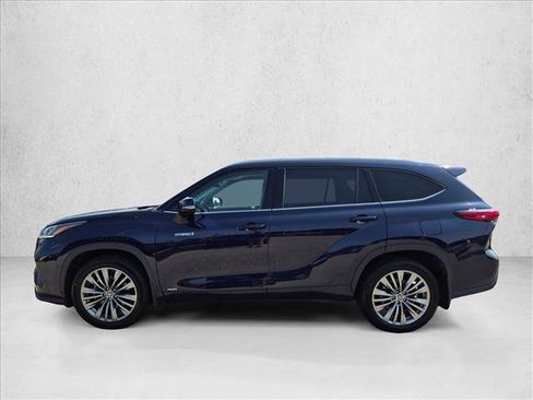 Used 2021 Toyota Highlander Platinum AWD/4WD image 9