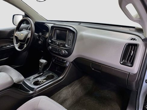 Used 2018 Chevrolet Colorado W/T w/ WT Convenience Package RWD image 26
