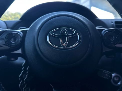 Used 2022 Toyota GR86 Premium image 25