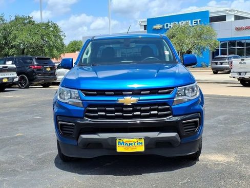Used 2022 Chevrolet Colorado LT RWD image 2