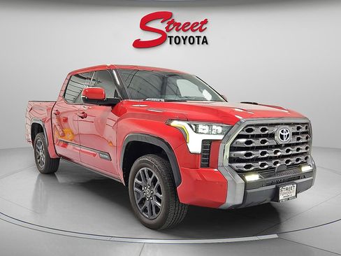 Used 2023 Toyota Tundra Platinum AWD/4WD image 4