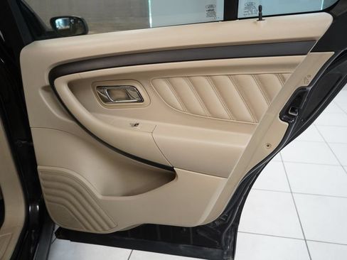 Used 2013 Ford Taurus SEL FWD image 28