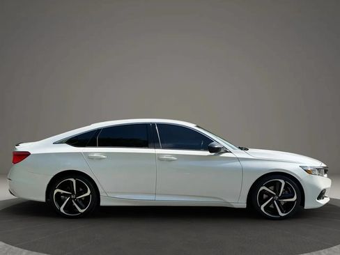 Used 2021 Honda Accord Sport image 10