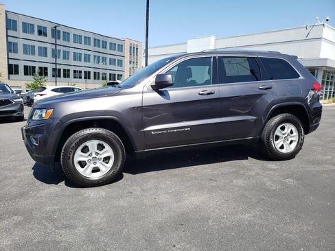 Used 2016 Jeep Grand Cherokee Laredo w/ Quick Order Package 23E AWD/4WD image 5