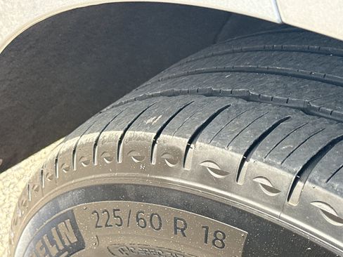 Used 2023 Chevrolet Equinox LT image 10