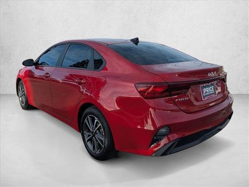 Used 2024 Kia Forte LXS w/ LXS Technology Package FWD image 8