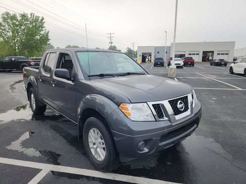 Used 2019 Nissan Frontier SV AWD/4WD image 7