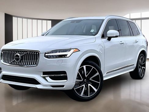 Used 2022 Volvo XC90 T8 Inscription Expression w/ Advanced Package AWD/4WD image 1