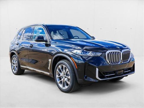 Used 2026 BMW X5 xDrive40i w/ Premium Package AWD/4WD image 3