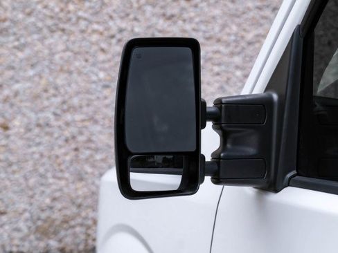 Used 2019 Nissan NV 2500 SV w/ Navigation Package image 32