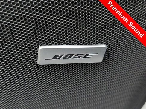 Used 2024 Chevrolet Suburban High Country image 23