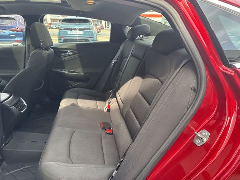 Used 2021 Chevrolet Malibu LT image 19