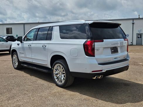 New 2026 GMC Yukon XL Denali RWD image 3