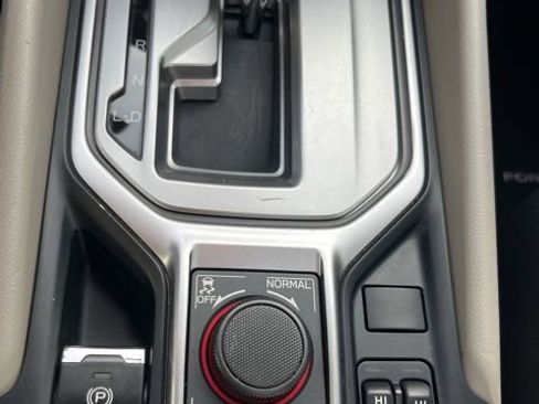 Used 2021 Subaru Forester Premium image 22