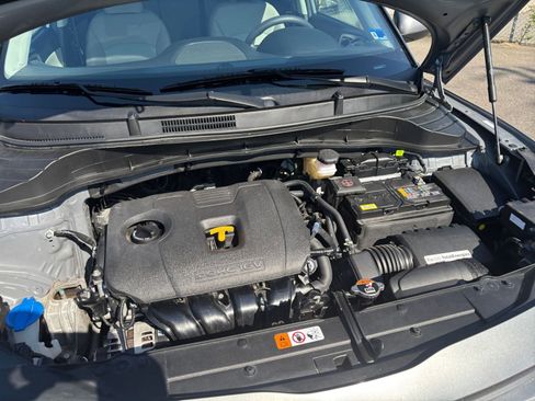 Used 2025 Kia Soul LX w/ LX Technology Package image 30