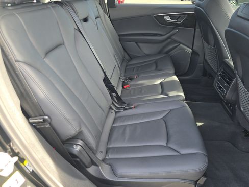 Certified 2023 Audi Q7 2.0T Premium w/ Convenience Package AWD/4WD image 18