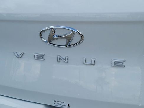 New 2026 Hyundai Venue SEL image 23