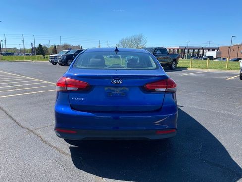 Used 2017 Kia Forte LX w/ LX Popular Package image 8