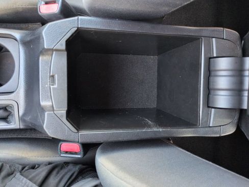 Used 2014 Toyota RAV4 LE FWD image 26