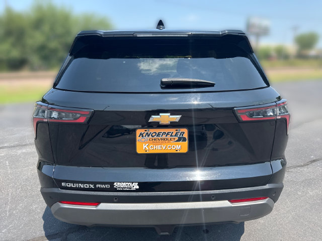 Used 2025 Chevrolet Equinox LT AWD/4WD image 4