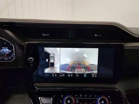 Used 2023 GMC Sierra 1500 AT4 w/ Technology Package image 23