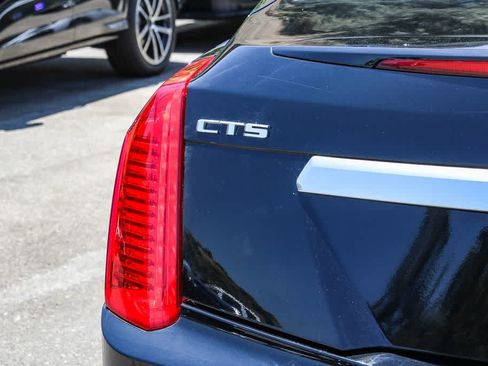 Used 2019 Cadillac CTS Luxury RWD image 11