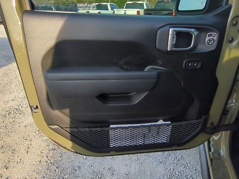New 2026 Jeep Gladiator Willys AWD/4WD image 24