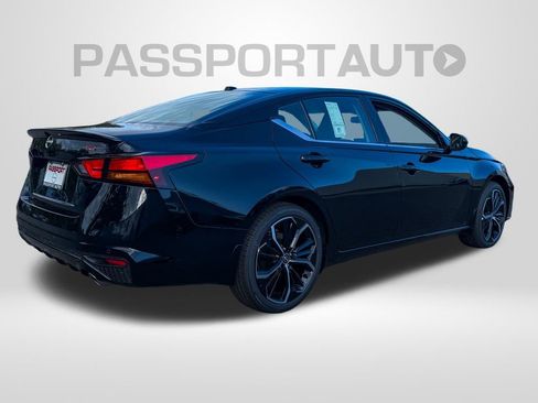 New 2025 Nissan Altima 2.5 SR w/ SR Premium Package image 6