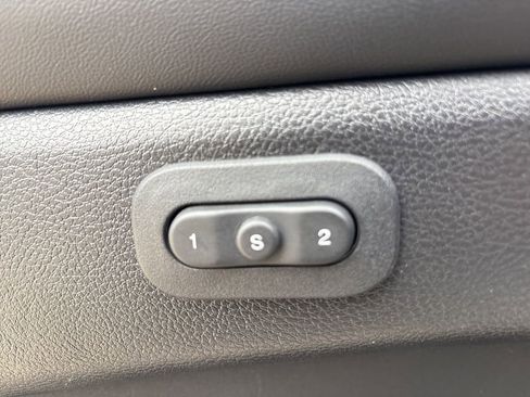 Used 2022 Jeep Grand Cherokee Limited image 10