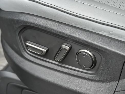 Used 2023 Rivian R1S Adventure AWD/4WD image 22