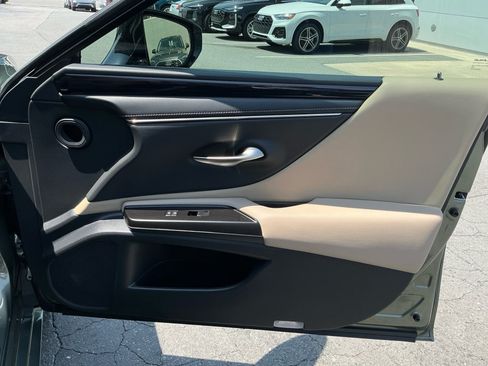 Used 2019 Lexus ES 350 w/ Premium Package FWD image 35
