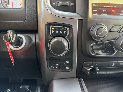 Used 2023 RAM 1500 Classic SLT w/ Trailer & Traction Group image 32