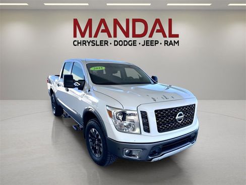 Used 2018 Nissan Titan PRO-4X w/ Pro-4x Utility Package image 4