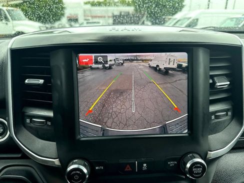 Used 2024 RAM 3500 Big Horn image 16