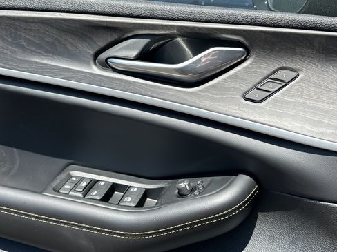 New 2026 Jeep Grand Cherokee L Limited AWD/4WD image 12