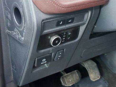 Used 2023 Ford Expedition Max Limited image 12