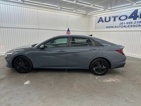 Used 2021 Hyundai Elantra SEL image 8