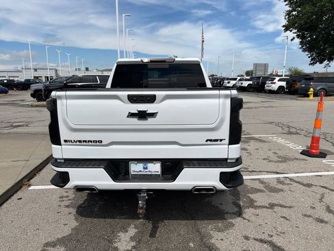Used 2024 Chevrolet Silverado 1500 RST w/ Redline Edition AWD/4WD image 4