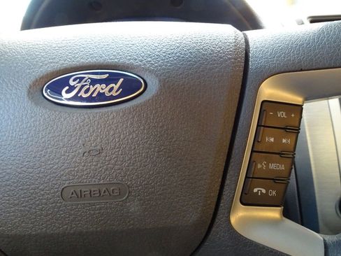 Used 2012 Ford Fusion SE image 24