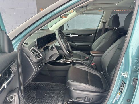 Used 2024 Kia Seltos EX image 18
