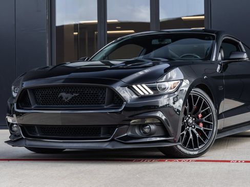 Used 2015 Ford Mustang GT Premium w/ GT Performance Package RWD image 3