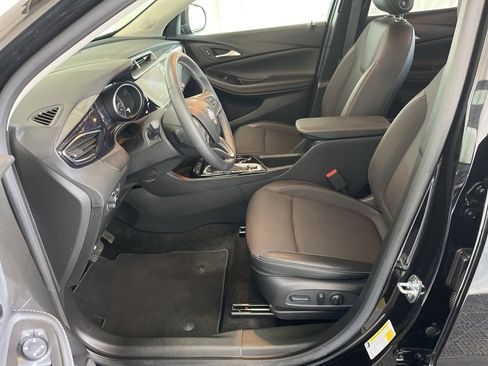 Used 2023 Buick Encore GX Select w/ Sport Touring Package FWD image 3